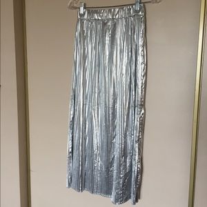 NWT H&M high waist silver pleated metallic skirt